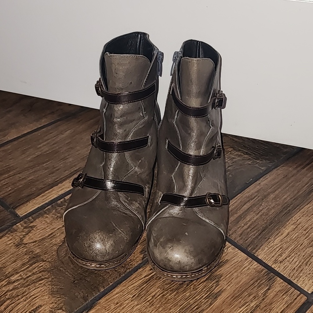 EUC Eric Michael Made in Spain Leather Brown Lena Boots Size Eu 41, US 8.5 - Picture 2 of 9
